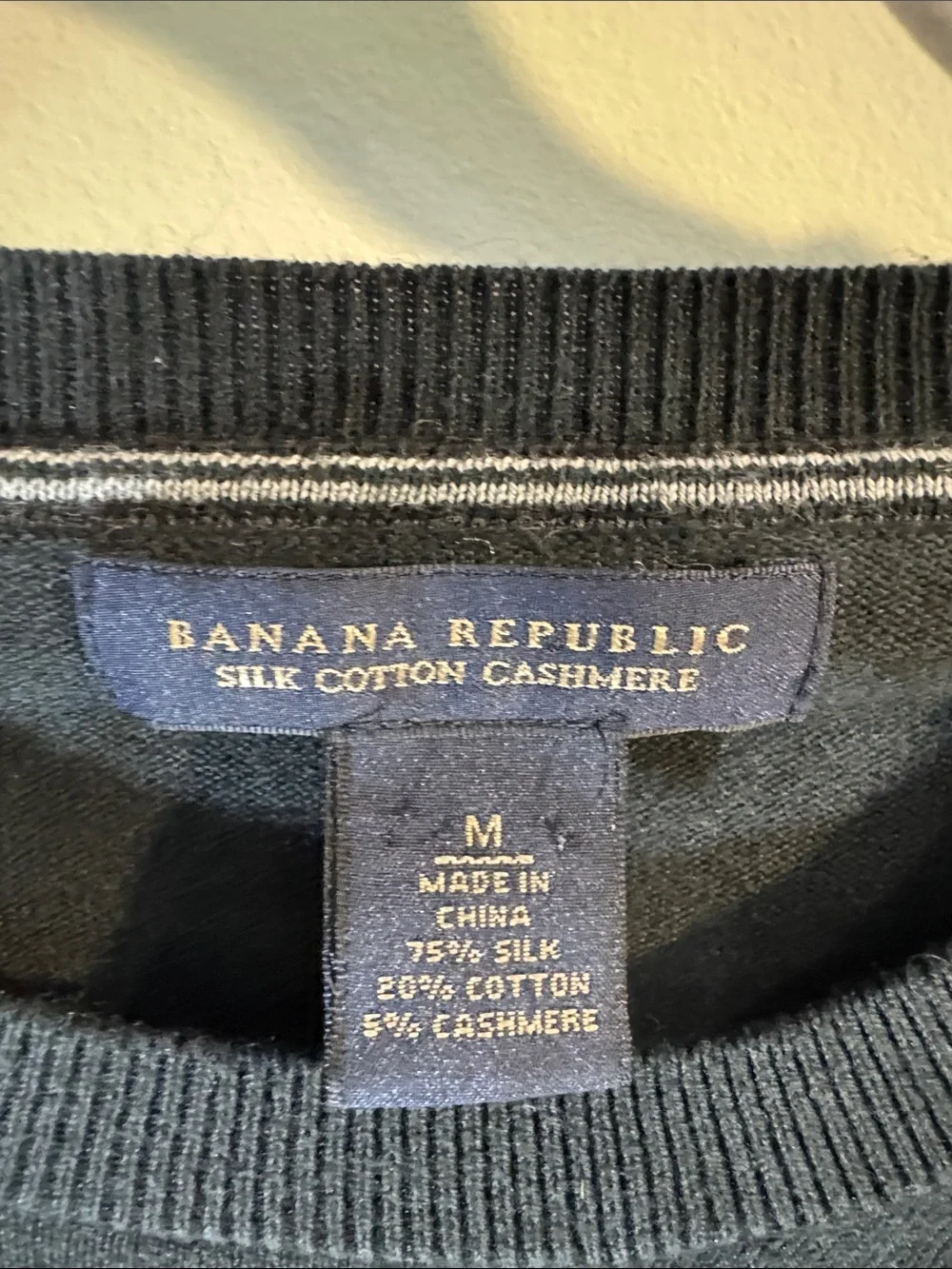 Banana Republic Men’s Black Crewneck Pullover Sweater